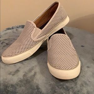 Sperry Seaside Perforated Sneaker